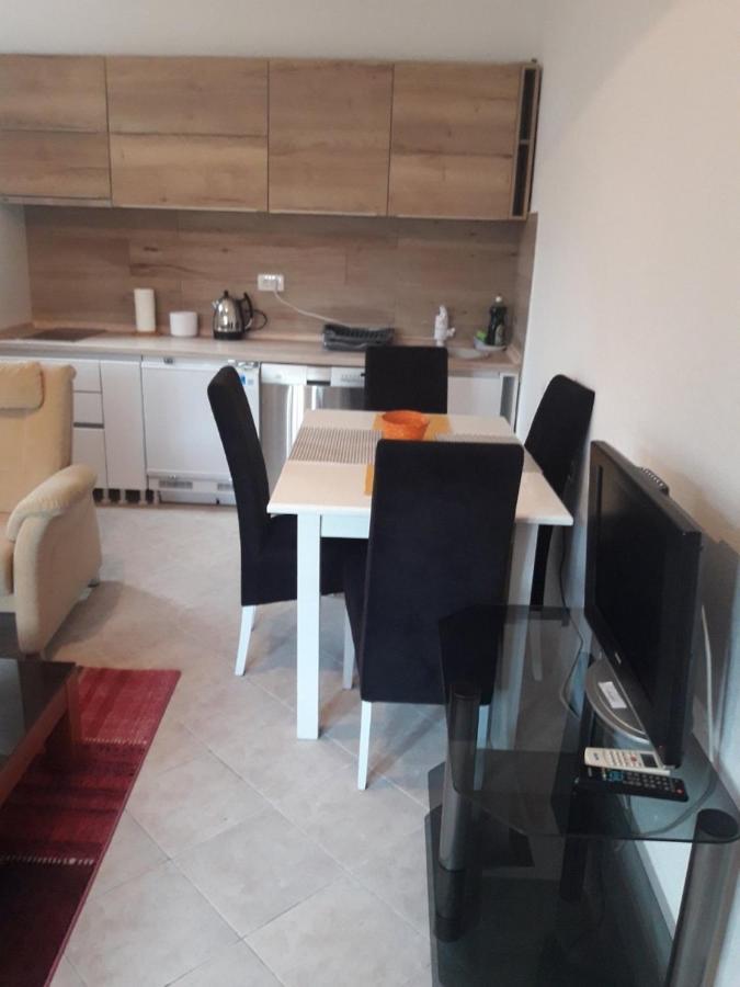 Macko, Apartmani Tivat Exterior foto